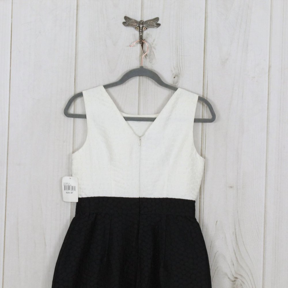 NWT! Ivy + Blue Maggy Boutique Black White Back Zip Textured Combo Dress Size 4P - Picture 6 of 12